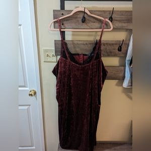 Additionelle Velvet and Lace Dress